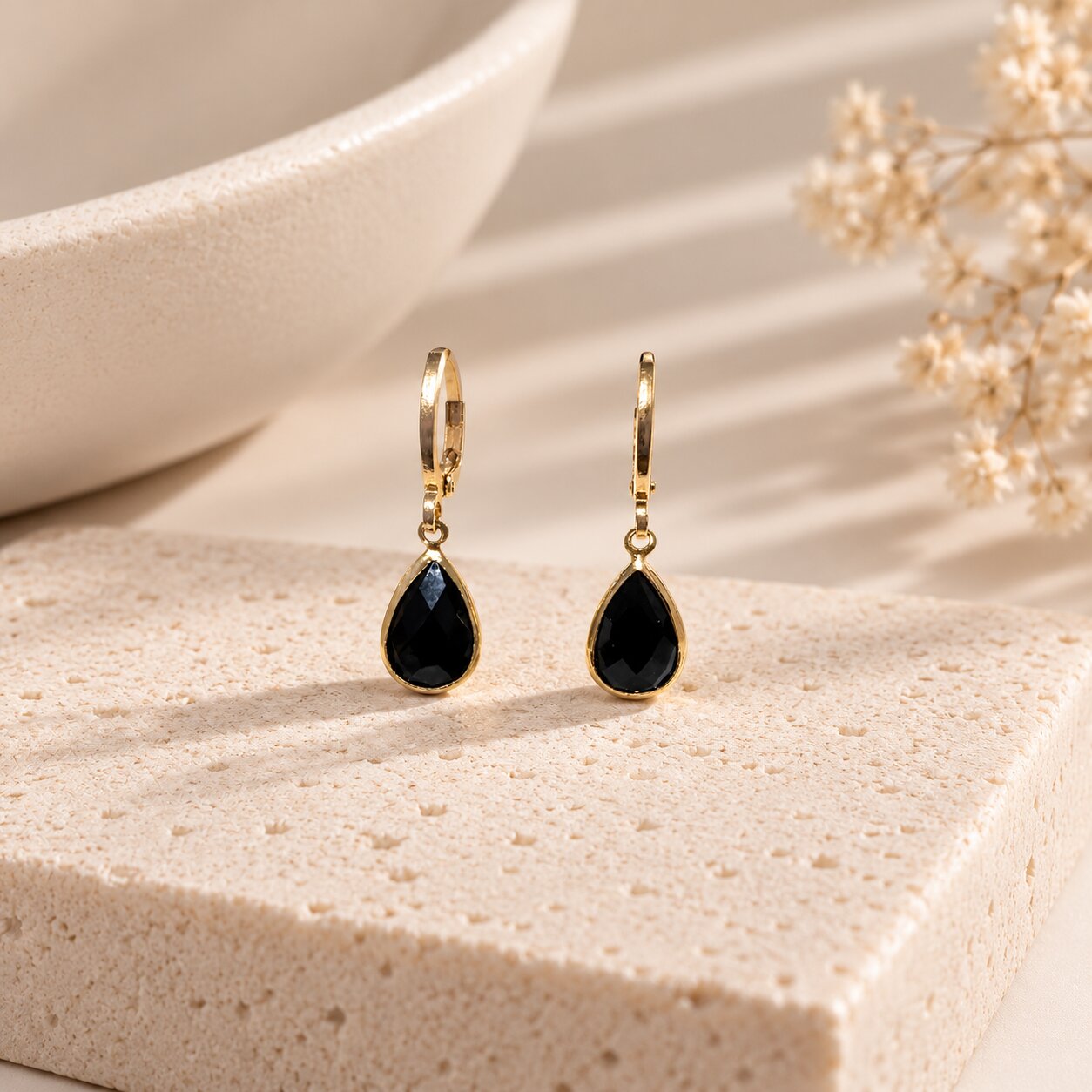 Brinco Argola com Gota Preta