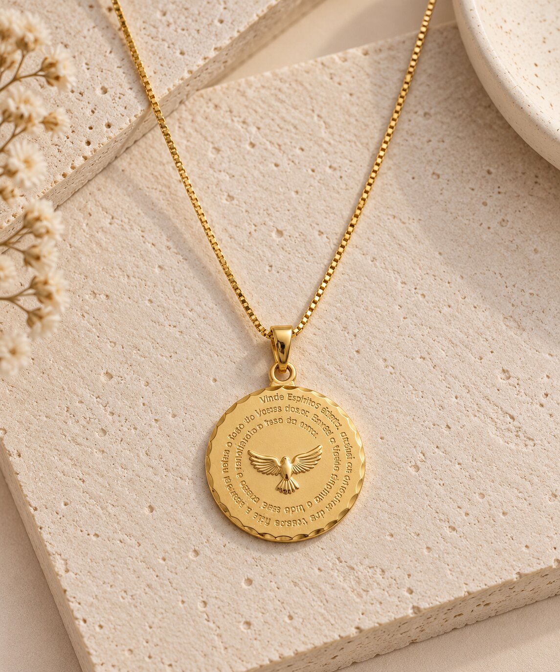Colar Espírito Santo Banhado a Ouro 18k