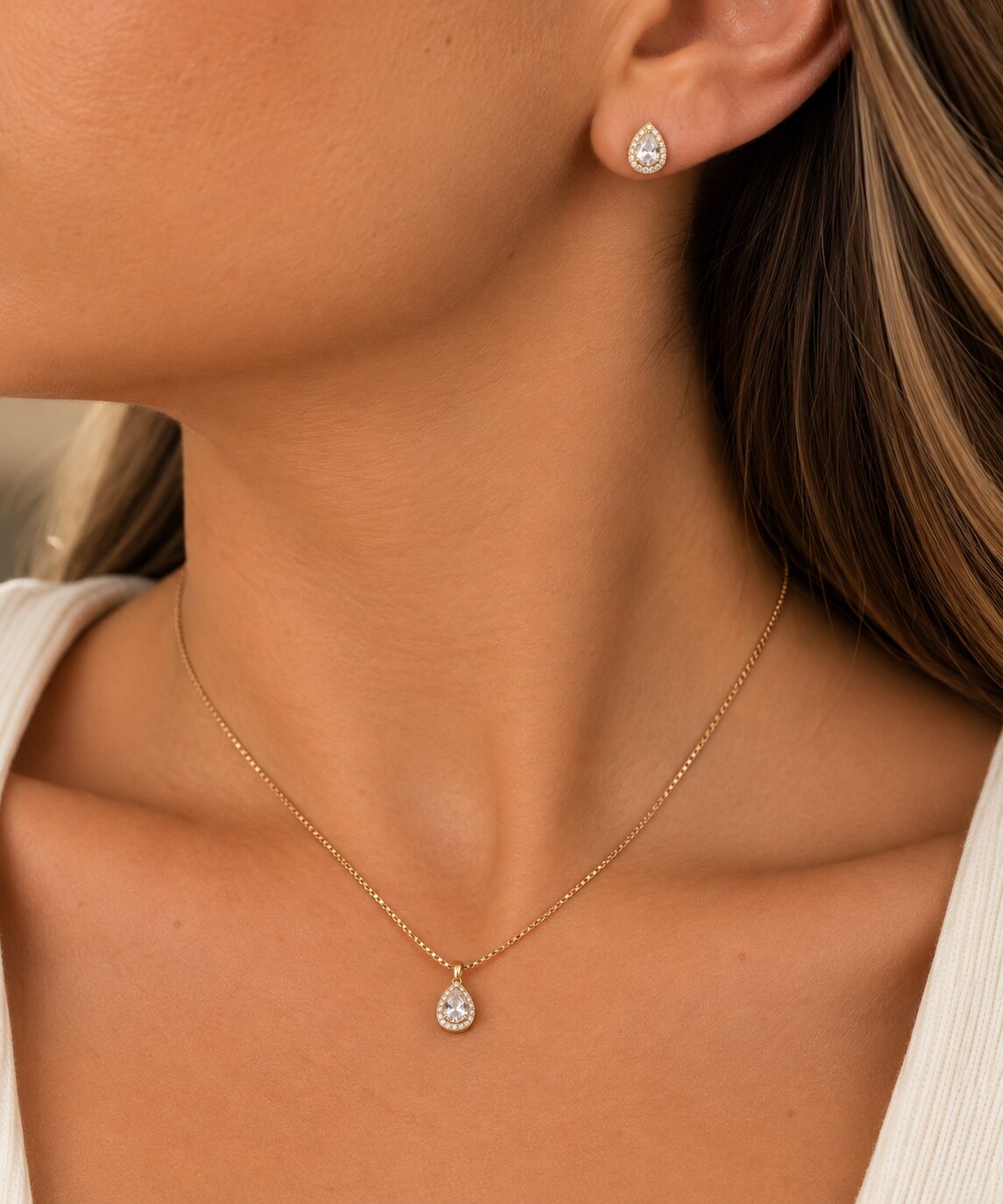 Conjunto Gota Cravejado