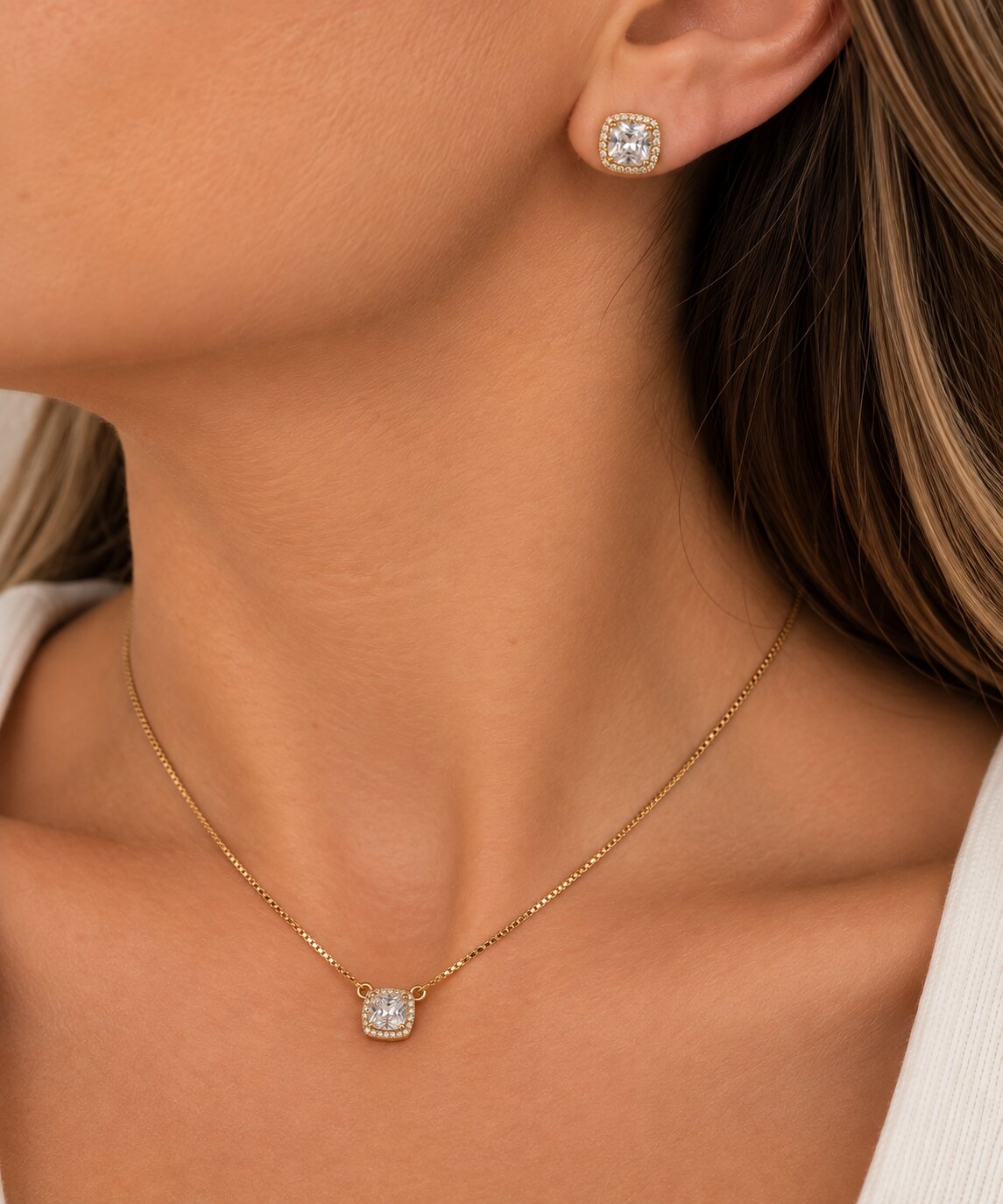 Conjunto quadrado Cristal banhado a ouro 18K