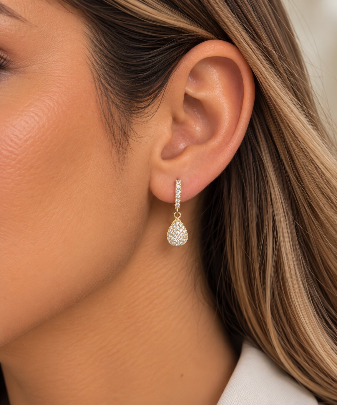 Brinco Argola Cravejada com Gota